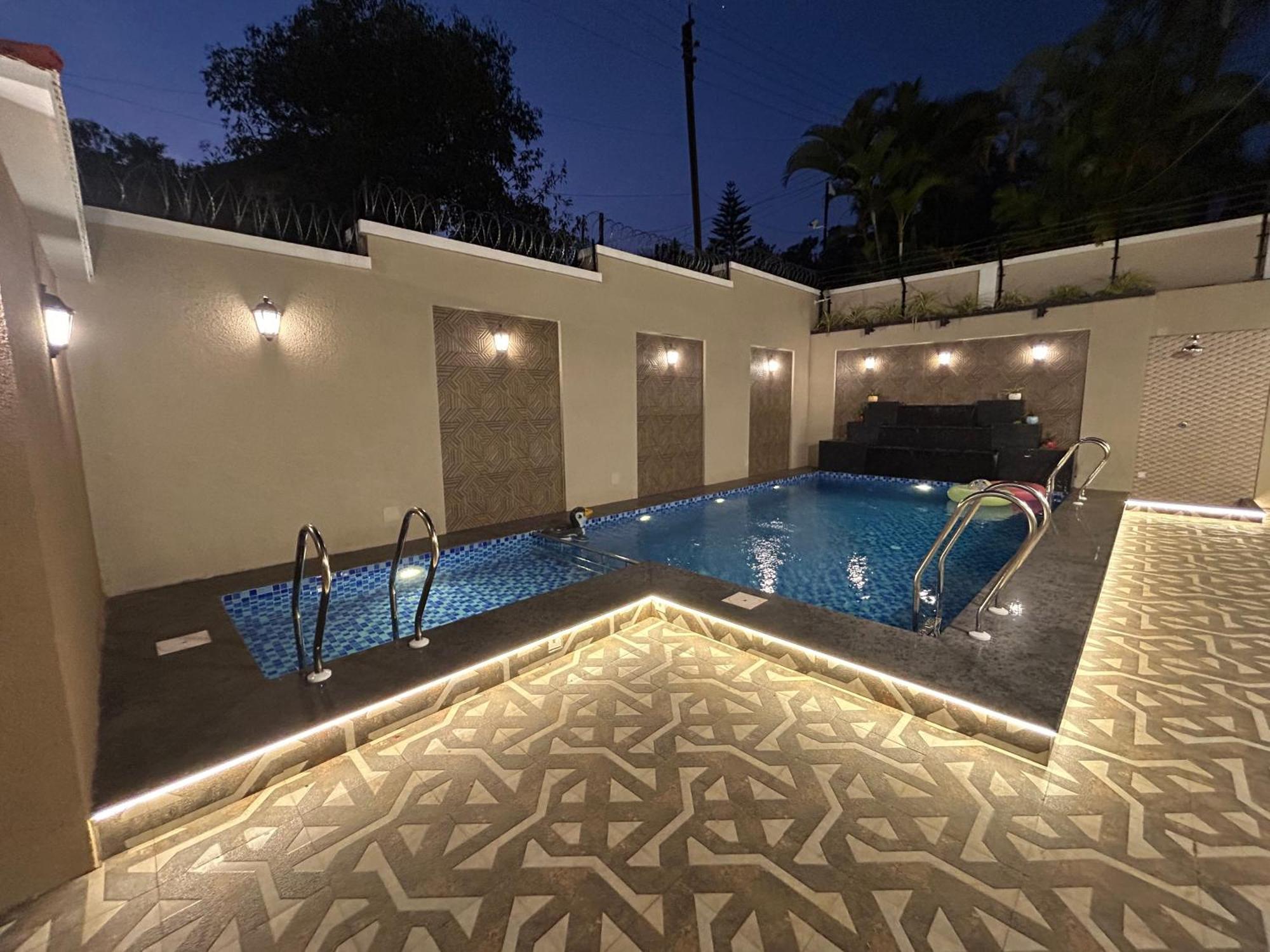 Al Barakah 5 Bhk Private Swimming Pool Villa パンチガニ エクステリア 写真